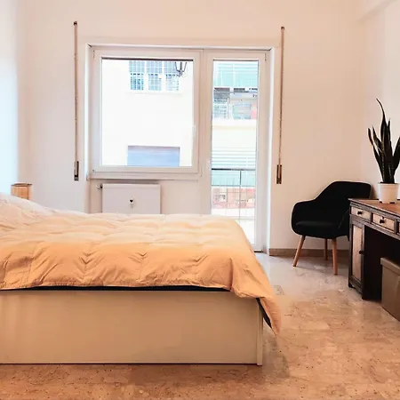 Oasi Urbana: Confort E Stile דירה רומא