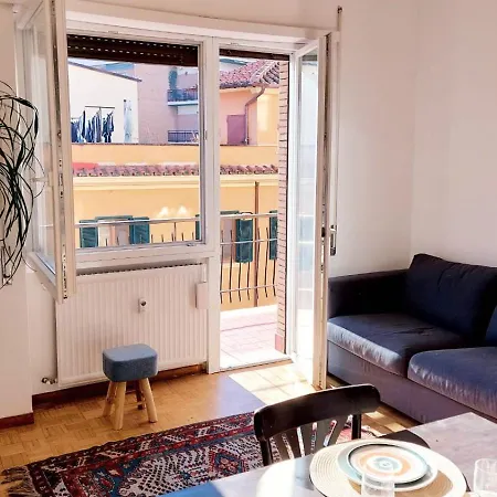 Oasi Urbana: Confort E Stile דירה רומא